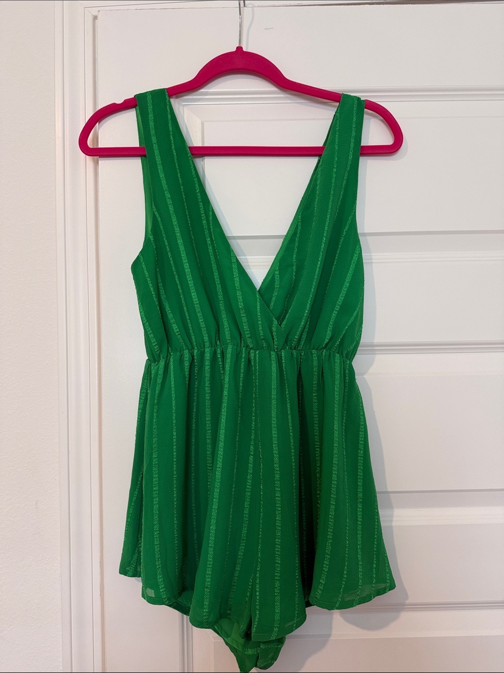 Green V-Neck Sleeveless Women's Romper